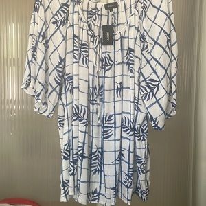 NWT Tbezy blouse Large.